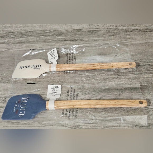 Threshold Spatulas Love You A Latke & Happy Hanukkah Set Of 2 Brand New Silicone - Picture 3 of 5